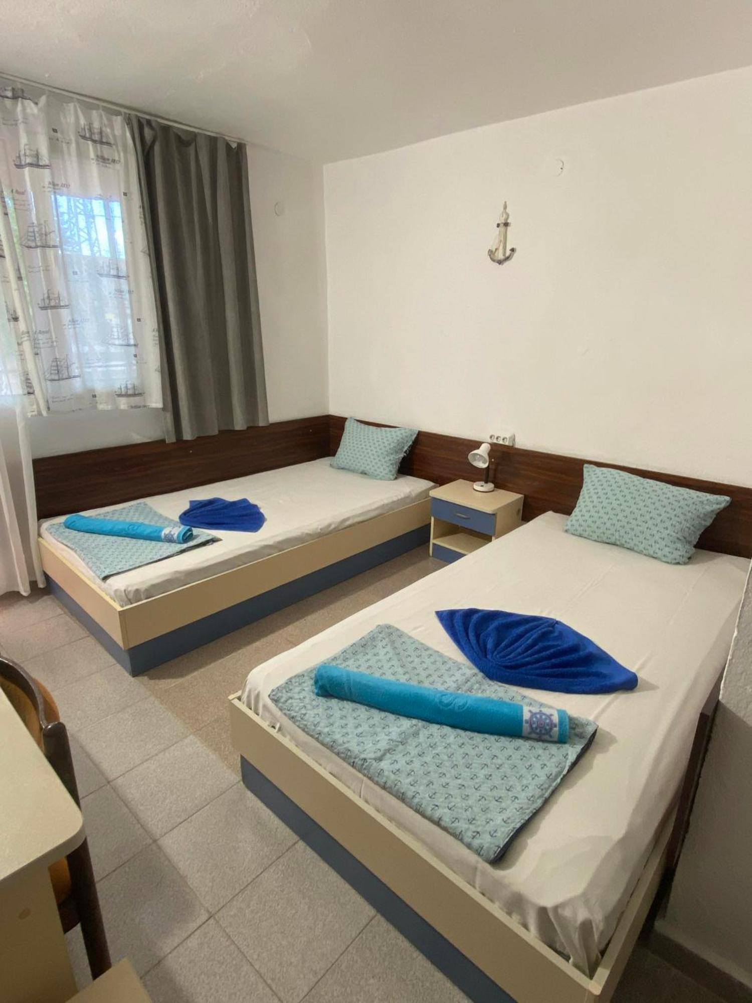 Family Hotel Julian Kranevo Ngoại thất bức ảnh
