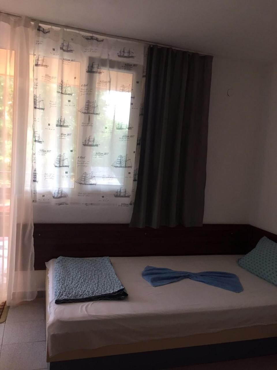 Family Hotel Julian Kranevo Ngoại thất bức ảnh
